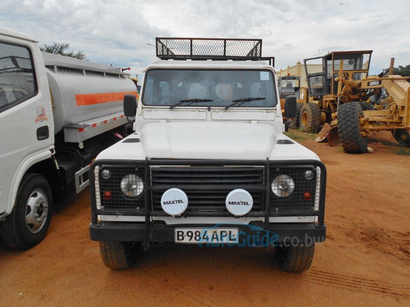 Land Rover Defender 110 TDi in Botswana