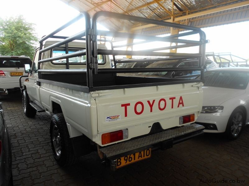 Toyota Land Cruiser 4.5 in Botswana
