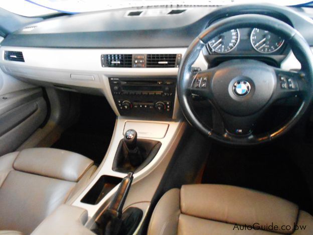 BMW 320i M E90 in Botswana