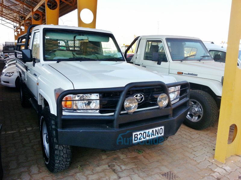 Toyota Land Cruiser 4.5 EFI in Botswana