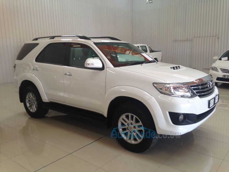 Toyota FORTUNER 3.0 D4D A/T in Botswana