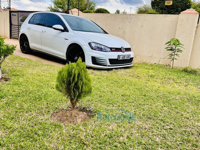 Volkswagen Golf 7 GTI in Botswana