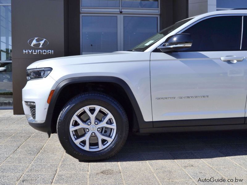 Jeep Grand Cherokee Limited - 4x4 - 8 AT in Botswana