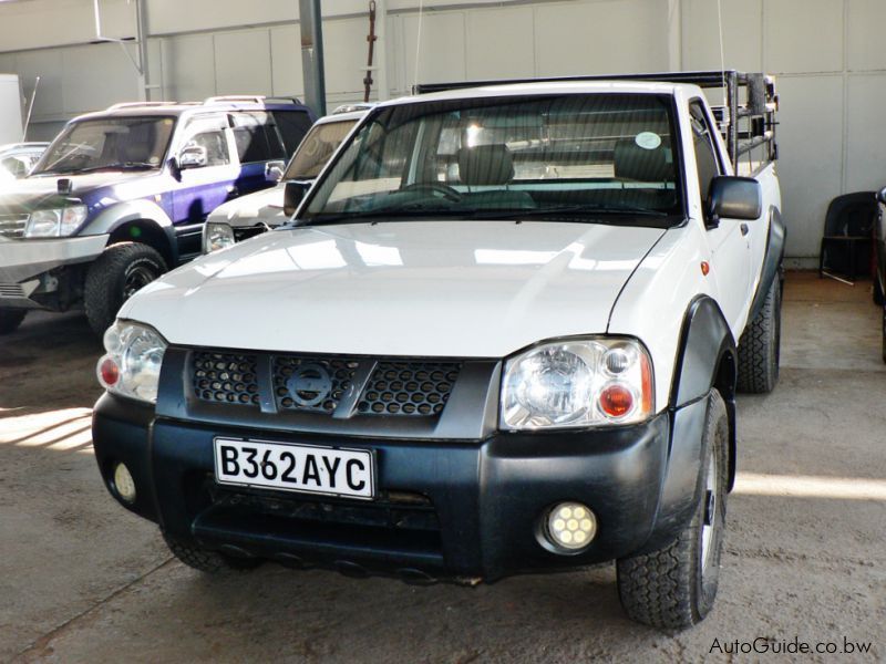 Nissan np300 2013