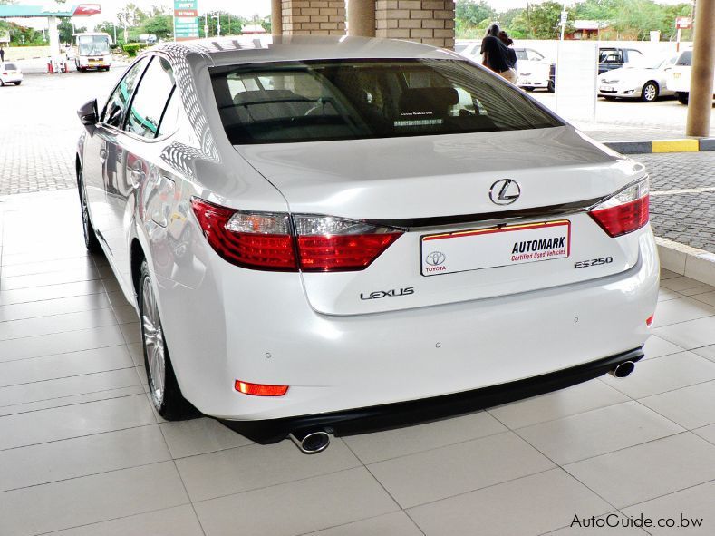 Used Lexus ES 250 | 2015 ES 250 for sale | Gaborone Lexus ES 250 sales