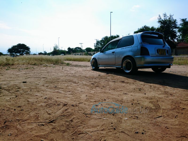 Toyota Starlet Glanza V in Botswana