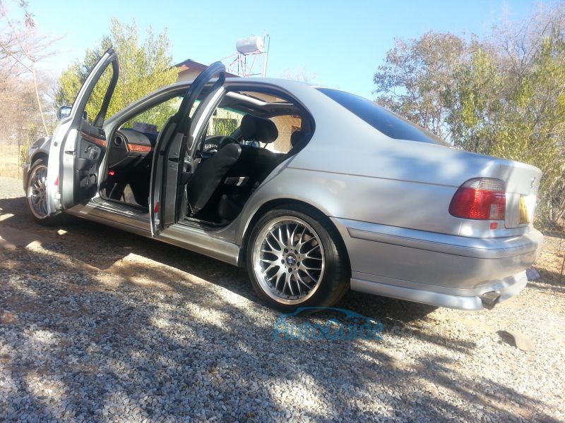BMW 525i in Botswana