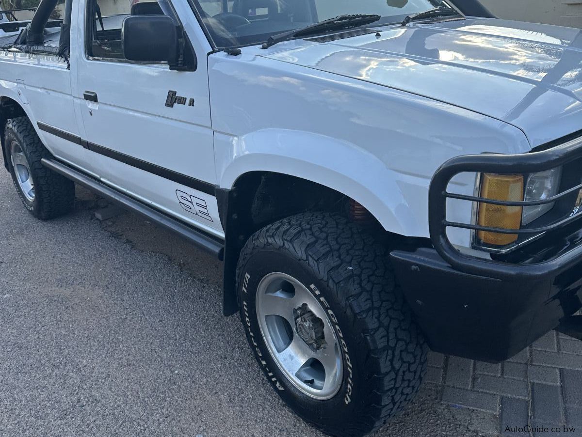 1998 Nissan Hardbody 3.0 V6 For Sale Used Nissan Hardbody 3.0 V6 | 1999 Hardbody 3.0 V6 for sale | Gaborone