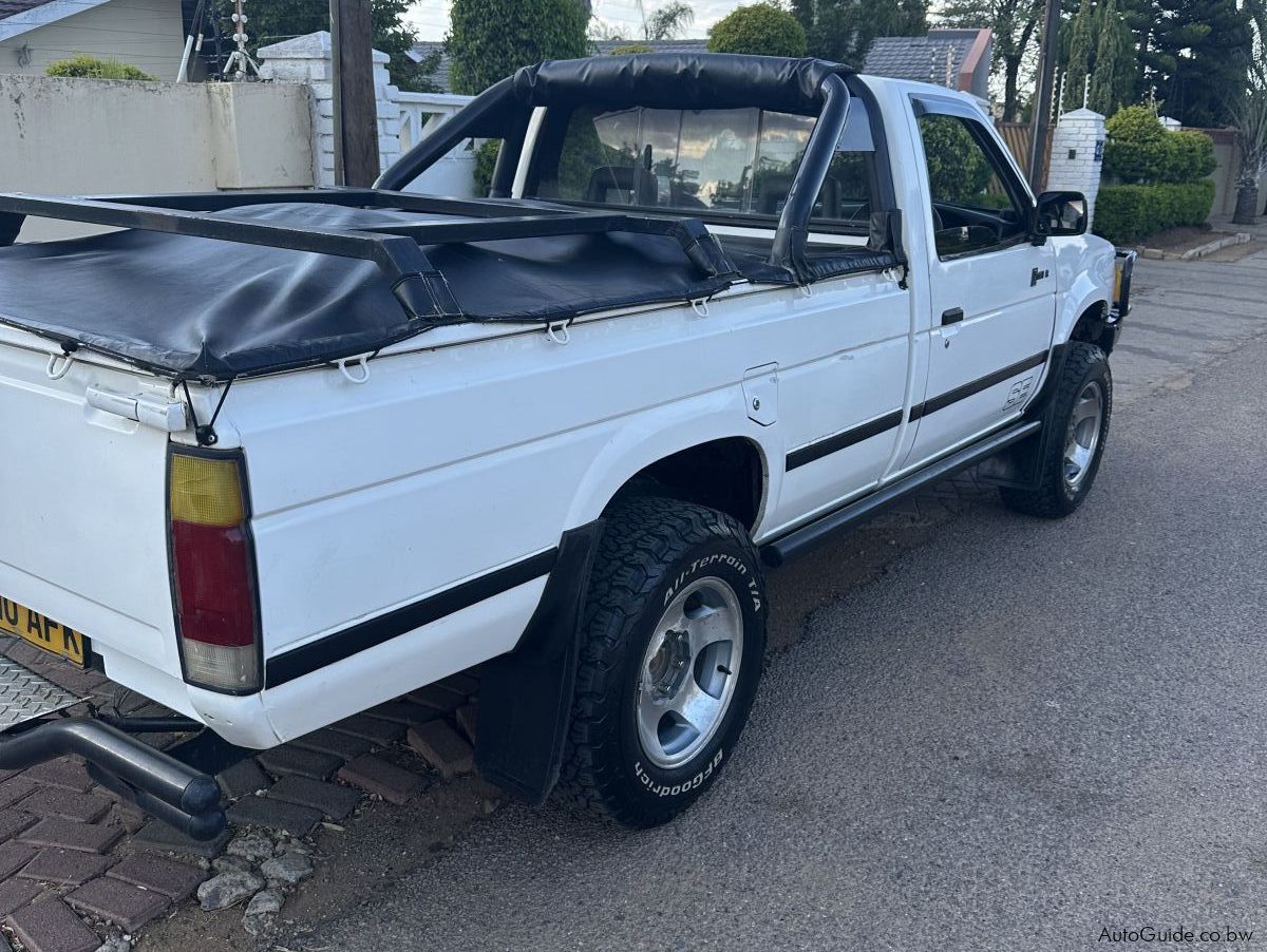 1998 Nissan Hardbody 3.0 V6 For Sale Used Nissan Hardbody 3.0 V6 | 1999 Hardbody 3.0 V6 for sale | Gaborone