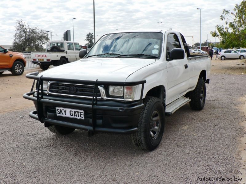 Toyota Hilux 3RZ in Botswana