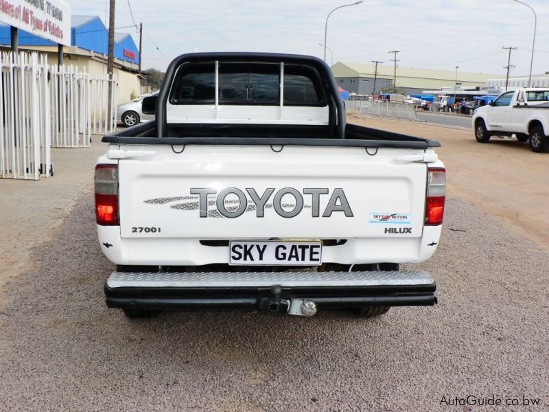 Toyota Hilux 3RZ in Botswana