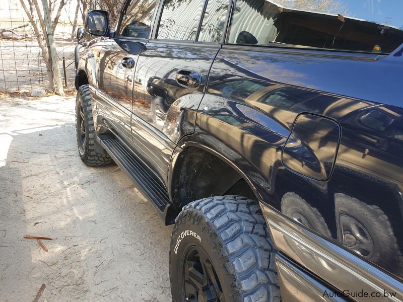 Toyota Land Cruiser 100 series in Botswana