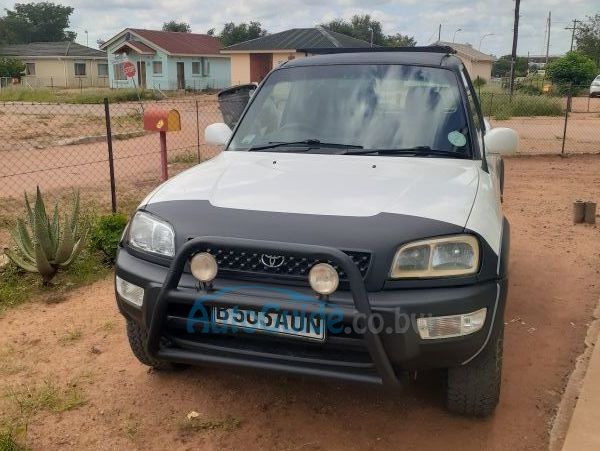 Toyota RAV4 3s in Botswana