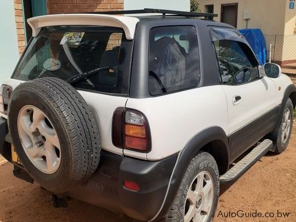 Toyota RAV4 3s in Botswana