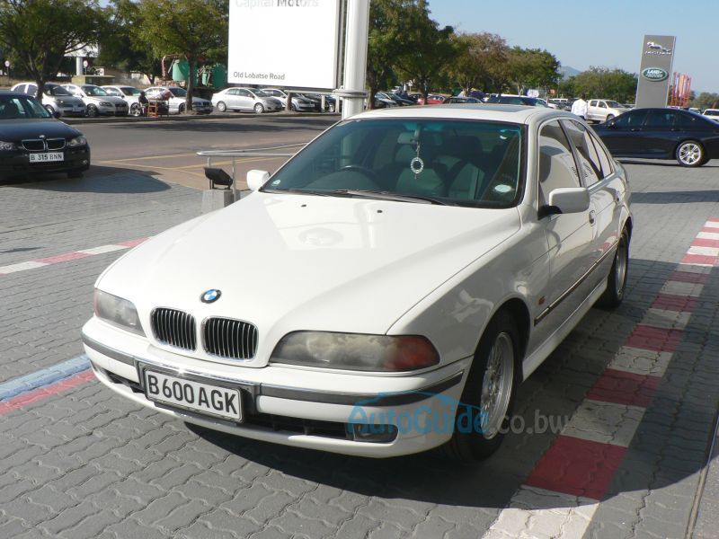 BMW 540i V8 in Botswana