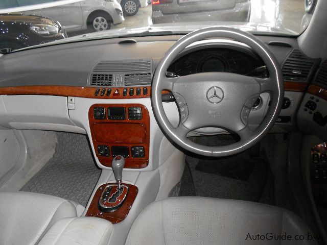 Mercedes-Benz S500 in Botswana