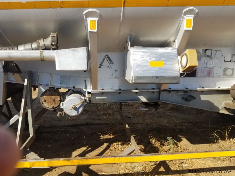 Tank Clinic Fuel tanker link. in Botswana