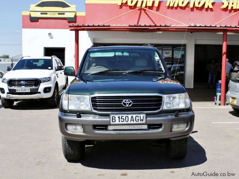 Toyota Land Cruiser 100 Series in Botswana
