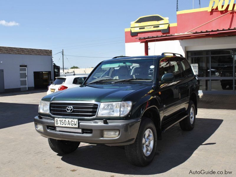 Toyota Land Cruiser 100 Series in Botswana