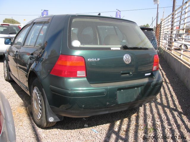 Volkswagen Golf 4 in Botswana