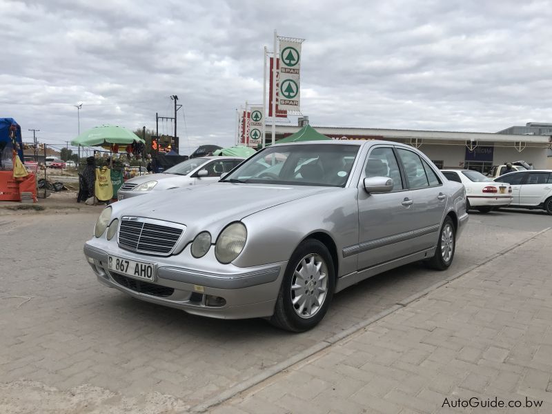 Mercedes-Benz E240 Kompressor in Botswana