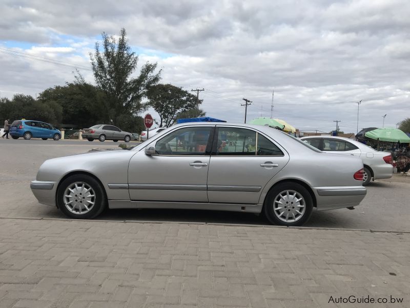 Mercedes-Benz E240 Kompressor in Botswana