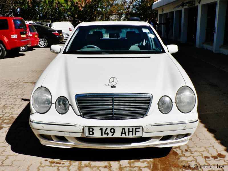 Mercedes-Benz E270 CDi in Botswana