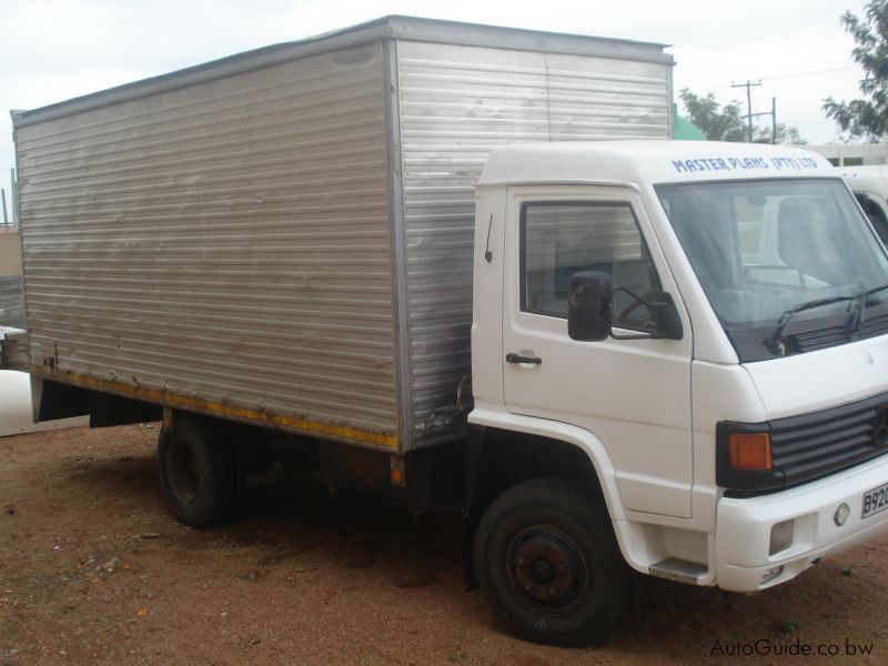 Mercedes-Benz MB 800 in Botswana