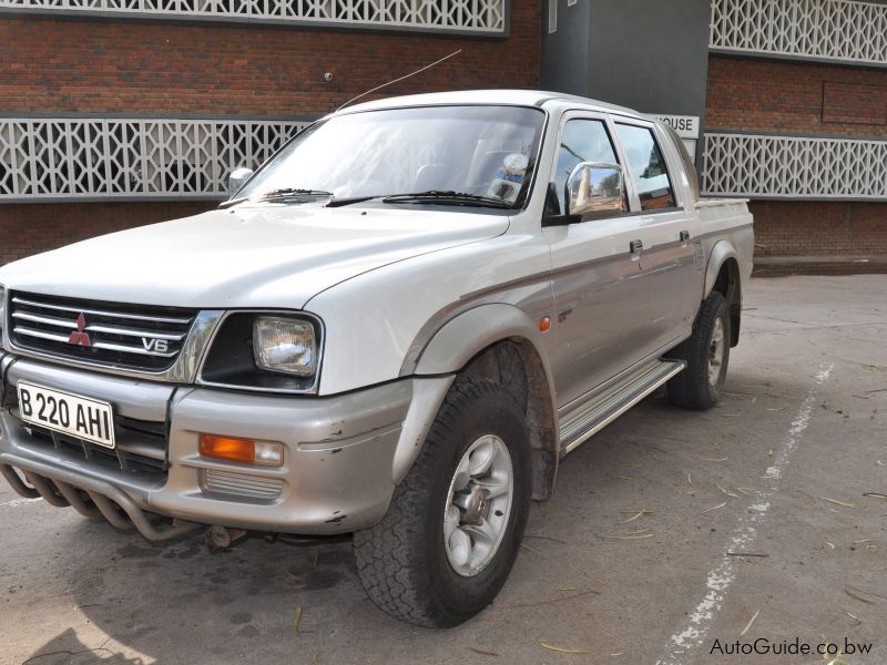 Mitsubishi Colt Rodeo V6 3l 4x4 in Botswana