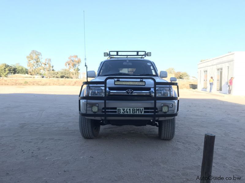 Toyota Hilux Surf SSRG V6 in Botswana