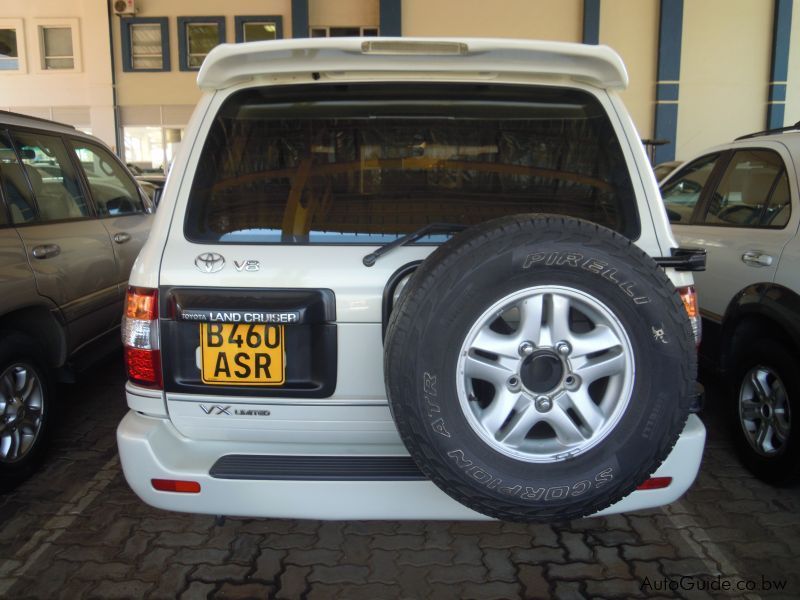 Toyota Land Cruiser 4.7 V8 in Botswana