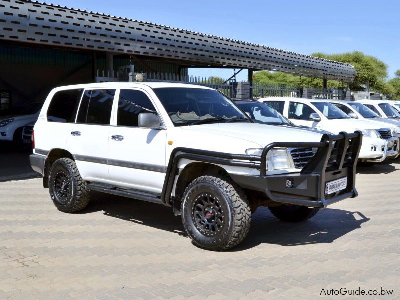 Toyota Land Cruiser GX 100 Series  in Botswana