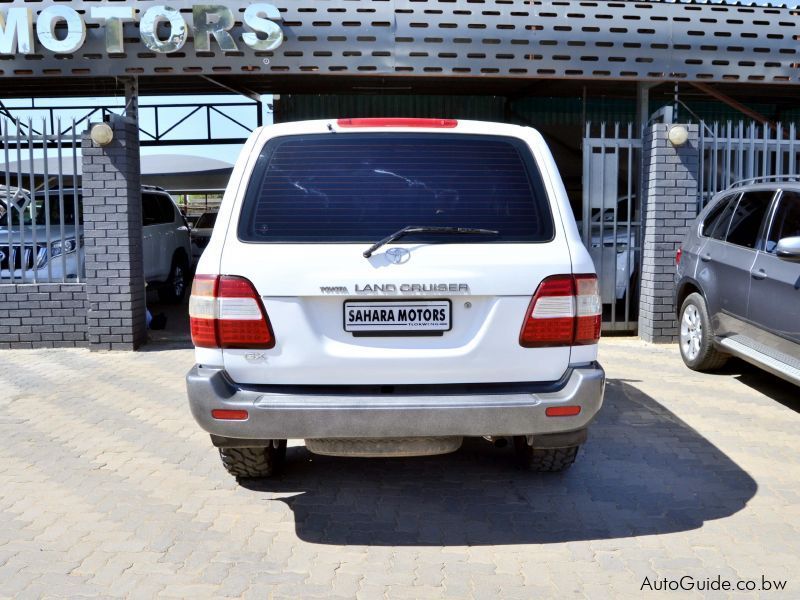 Toyota Land Cruiser GX 100 Series  in Botswana