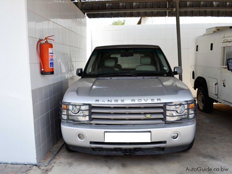 Land Rover Range Rover Vogue in Botswana