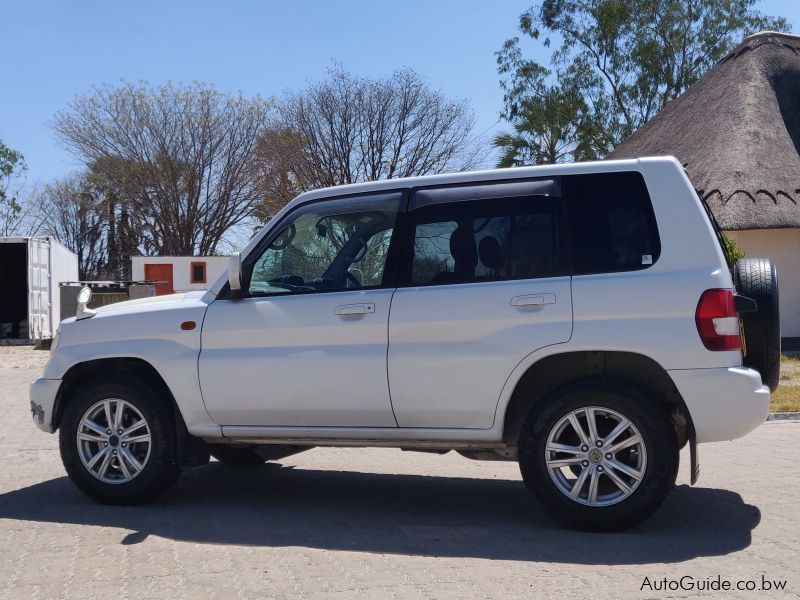 Mitsubishi Pajero IO in Botswana