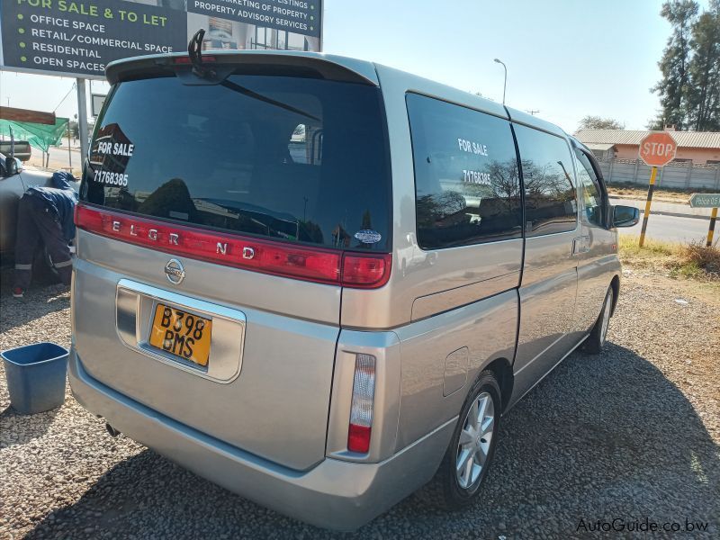 Nissan Elgrand 3.5 V6 in Botswana