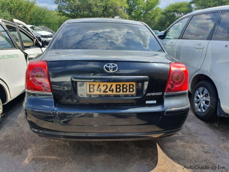 Toyota AVENSIS 2.0 in Botswana