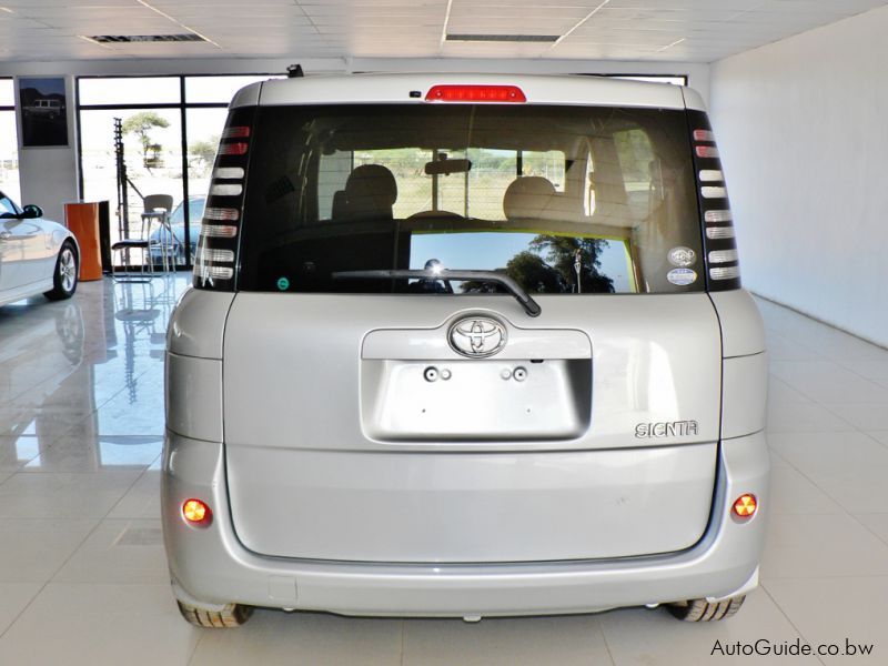 Toyota Sienta in Botswana
