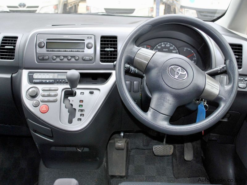 Toyota Wish 7 Seater in Botswana