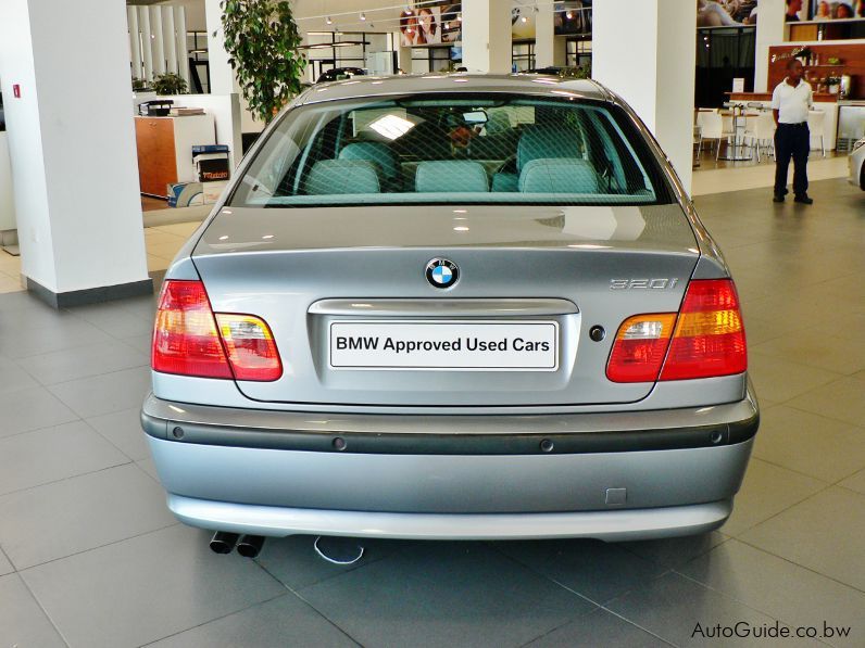 BMW 320i E46 in Botswana