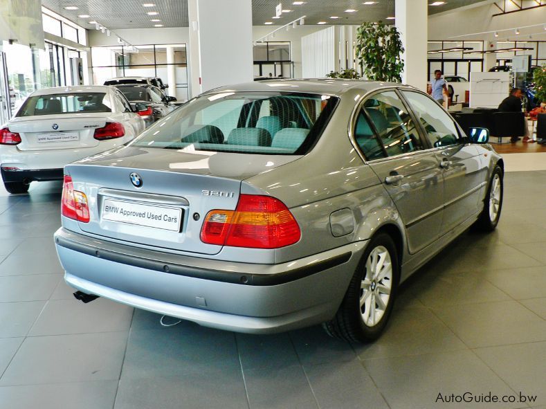 BMW 320i E46 in Botswana