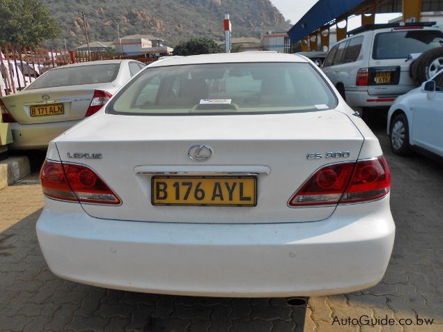 Lexus ES 300 in Botswana