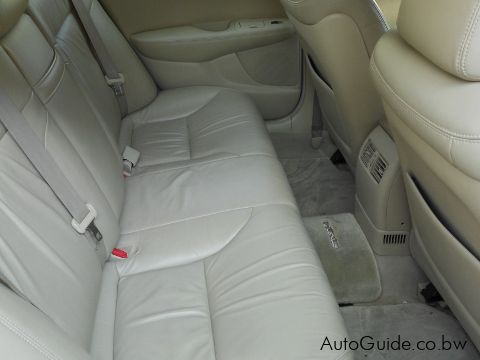 Lexus ES 300 in Botswana