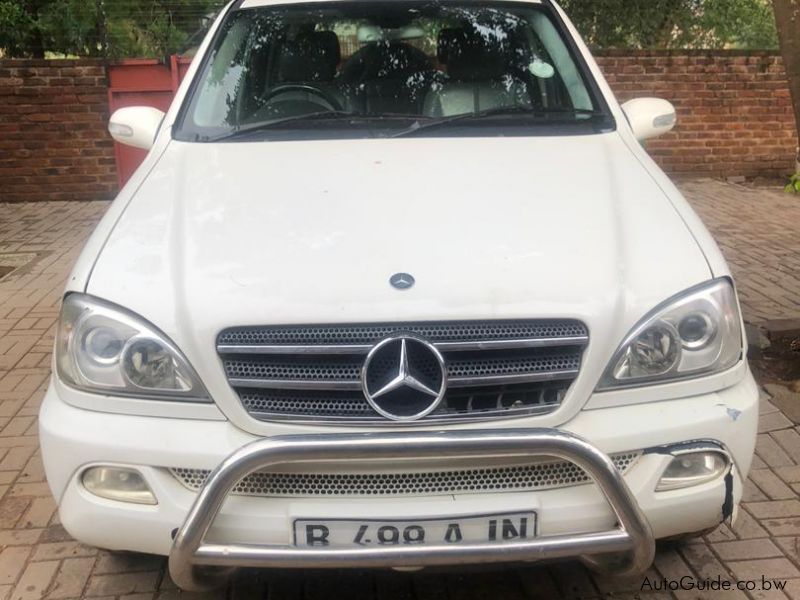 Mercedes-Benz ML500 in Botswana