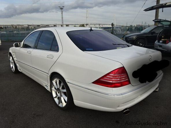 Mercedes-Benz S500 V8 in Botswana