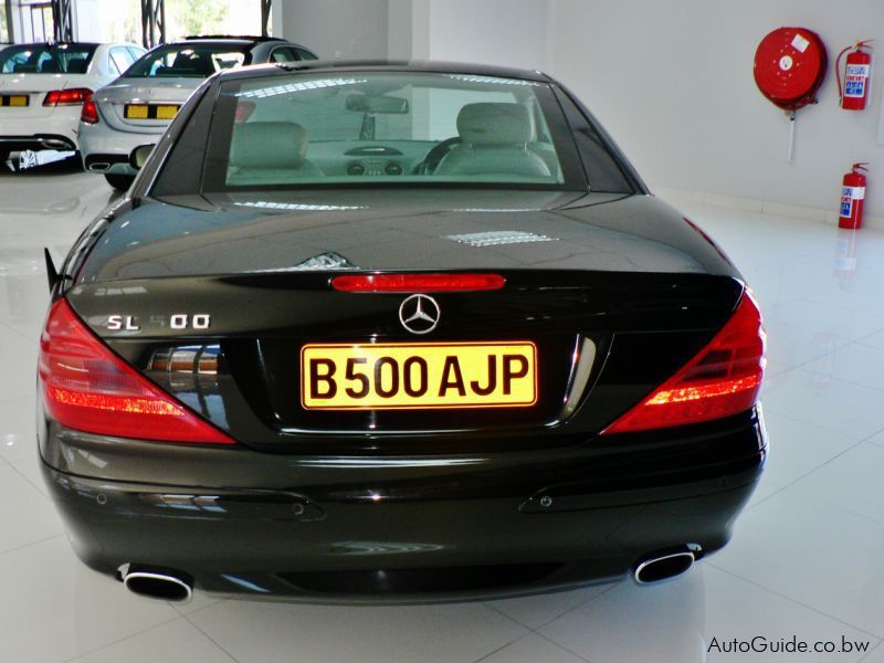 Mercedes-Benz SLK 500 in Botswana