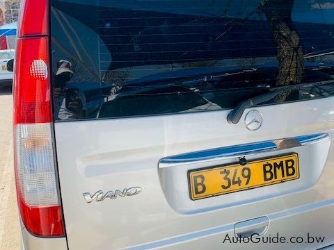 Mercedes-Benz Viano Ambiente in Botswana