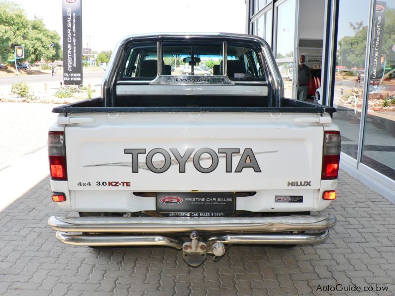 Toyota Hilux KZTE Legend 35 in Botswana