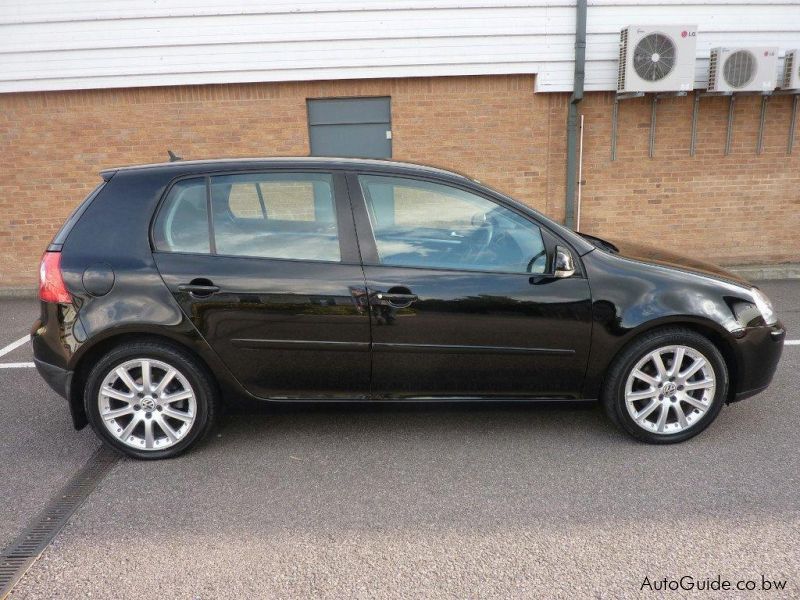 Volkswagen golf 5 2.0 fsi in Botswana