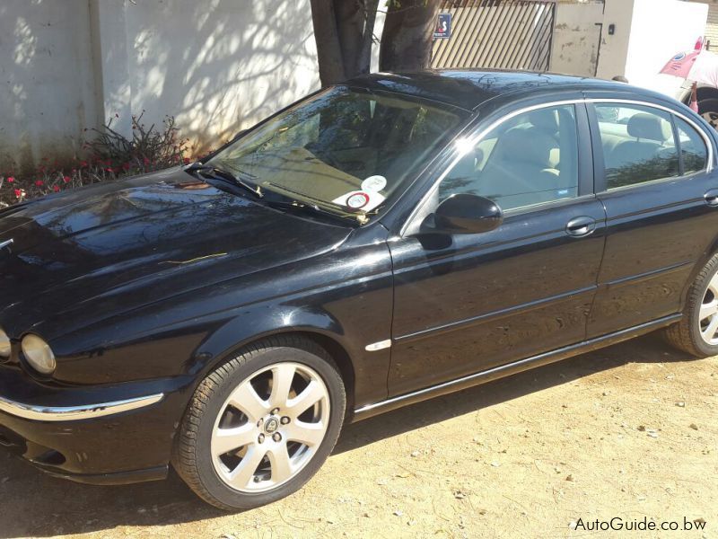 Jaguar X Type in Botswana